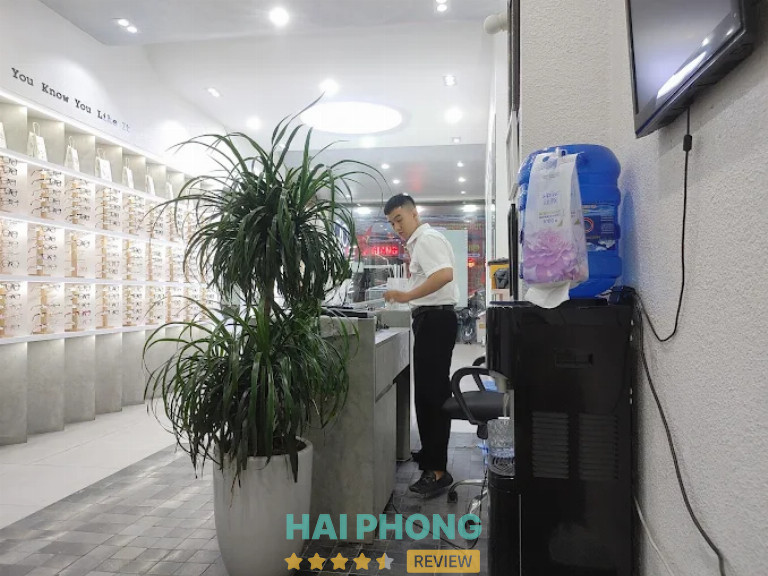 Cửa hàng mắt kính ở Hải Phòng HMK