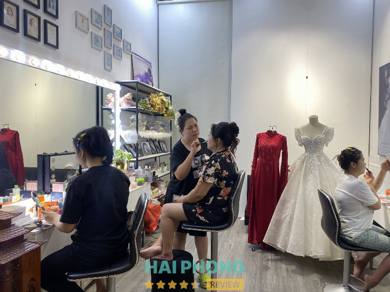 Linh Ưnbi Make Up - Hải An