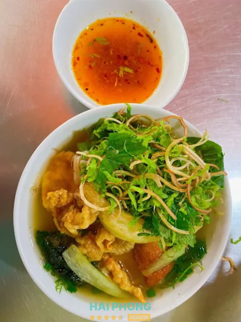 Cô Hiền Bún Cá Cay Nguyễn Văn Linh